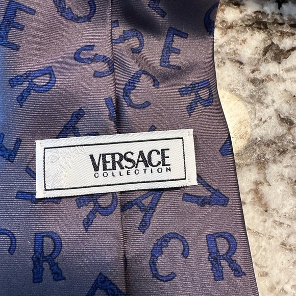 VERSACE TIE - Picture 4 of 7